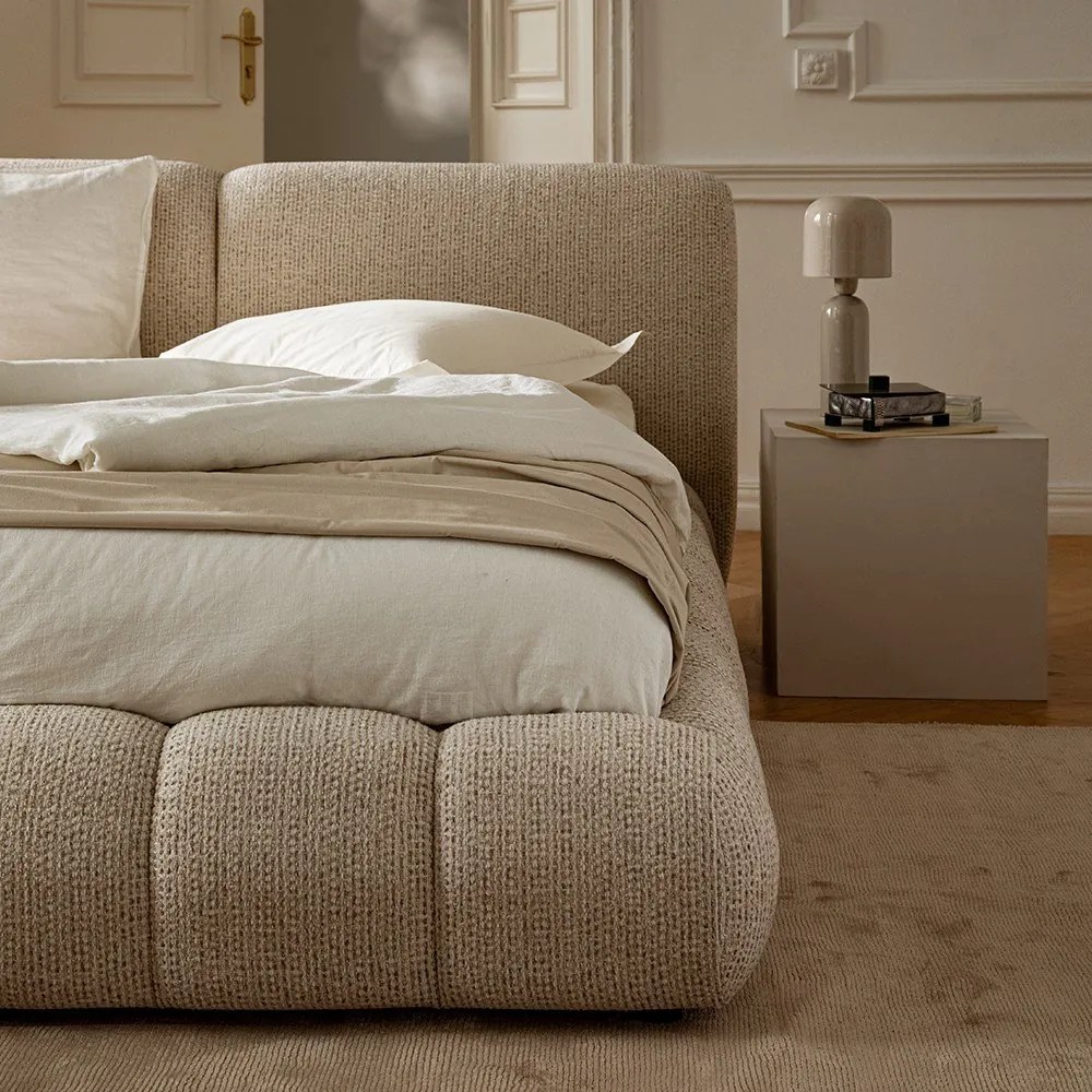 Bézs kárpitozott ágyneműtartós franciaágy ágyráccsal 200x200 cm Solange – Micadoni