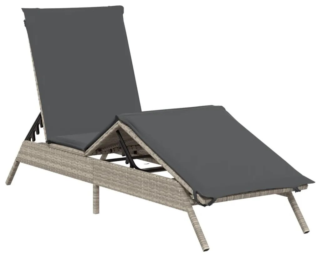 2 db világosszürke polyrattan napozóágy párnával