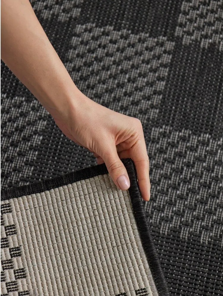 Fekete-krémszínű kültéri-beltéri szőnyeg 160x230 cm Haringey Dorothy – Ted Baker