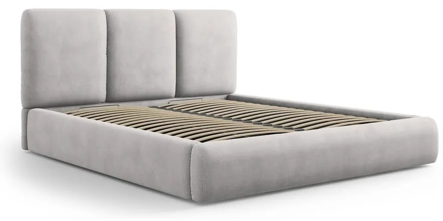 Világosszürke kárpitozott ágyneműtartós franciaágy ágyráccsal 200x200 cm Brody – Mazzini Beds