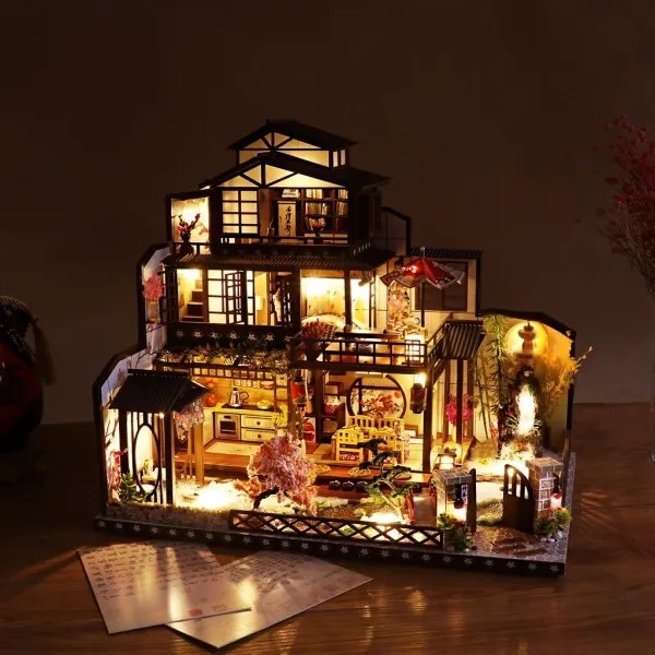 2Kids Toys - Miniatűr Honosná sakurová villa házikó 2xAAA elemmel