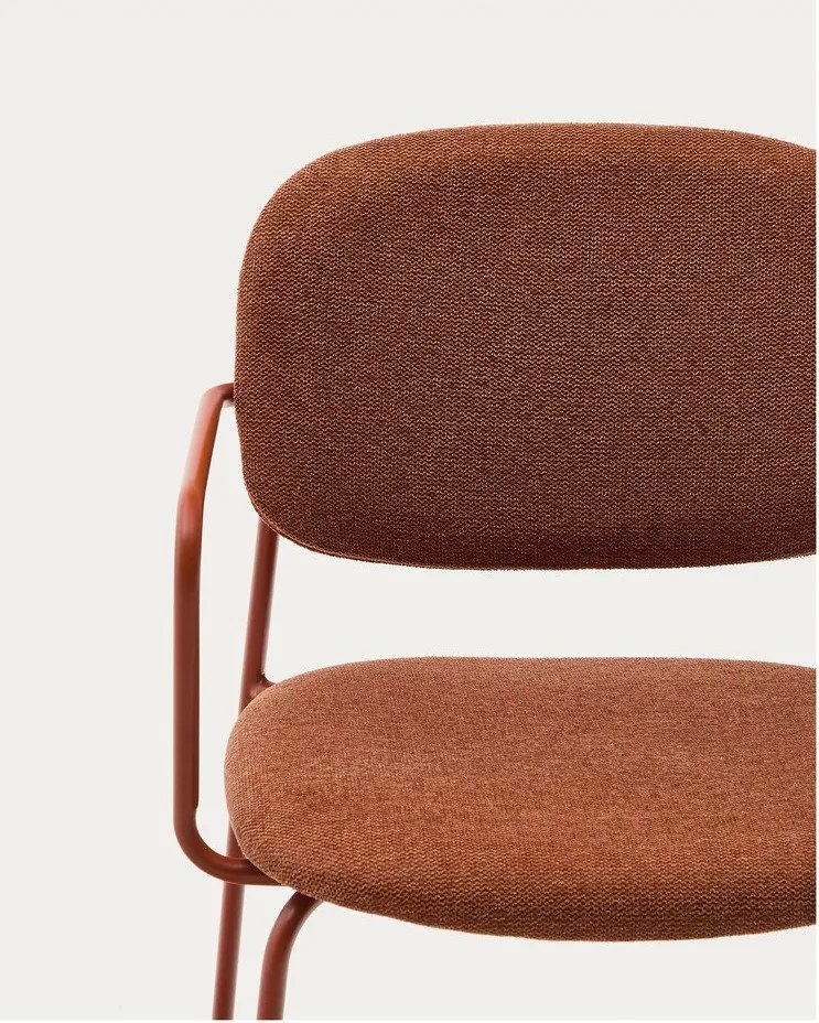 Terrakotta színű fém karfás étkezőszék Meli – Kave Home