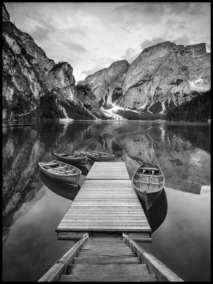 Poszter 60x90 csónakok tó táj fekete-fehér