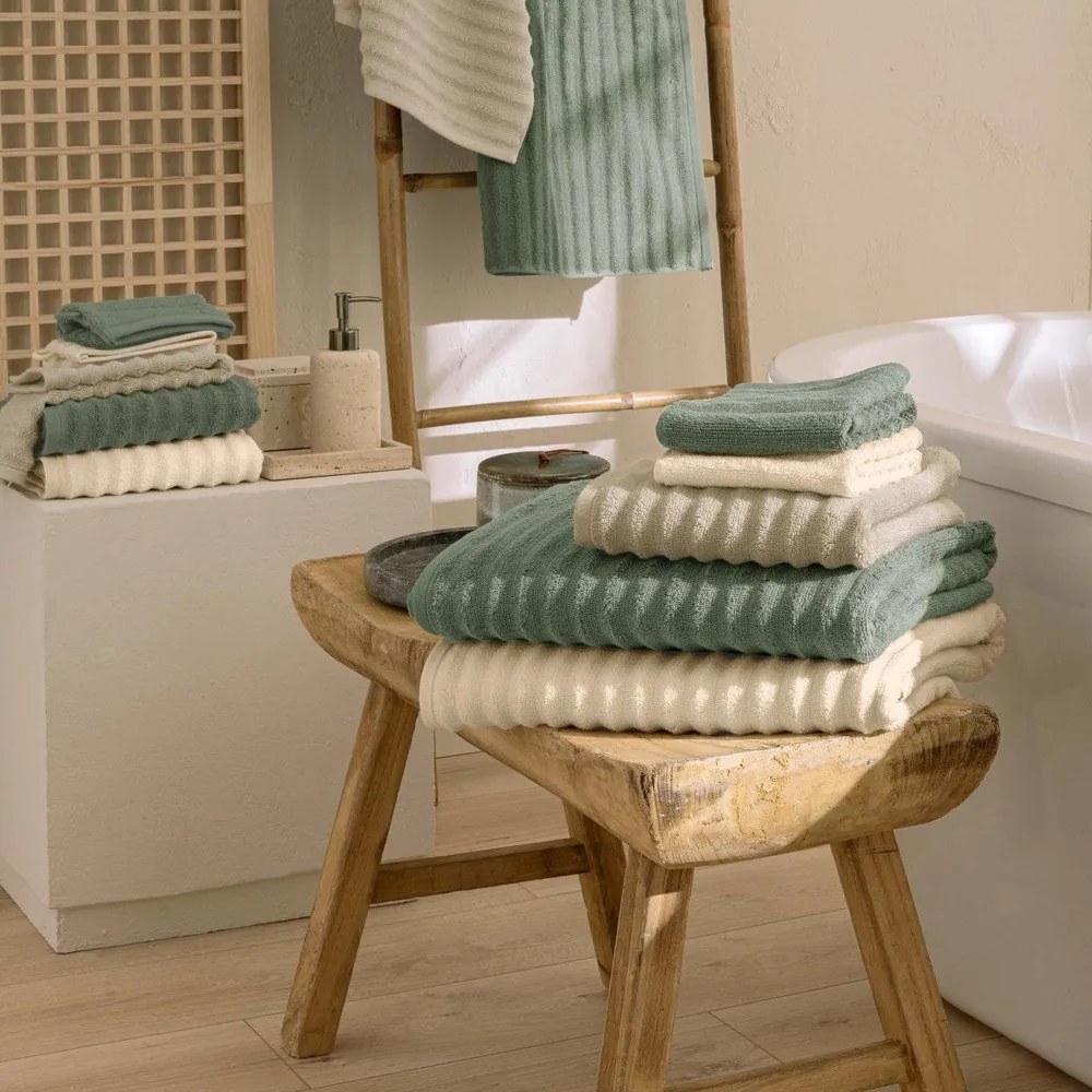 Krémszínű frottír pamut törölköző 50x90 cm Maya – douceur d'intérieur