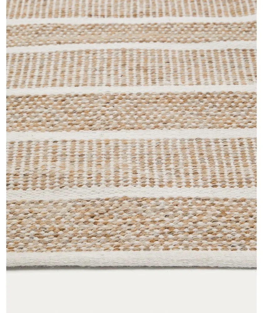 Bézs kültéri szőnyeg újrahasznosított szálakból 200x300 cm Desni – Kave Home