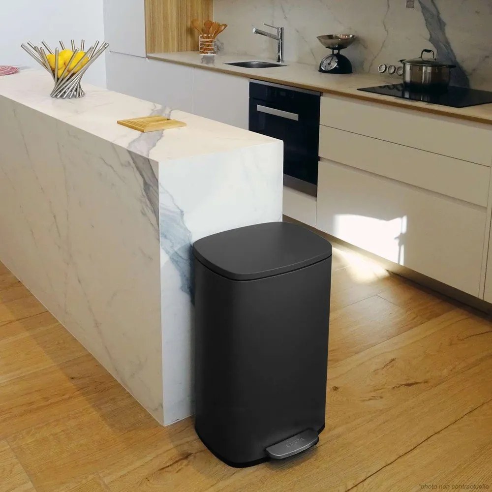 Matt fekete acél pedálos szemetes 50 l Akira – Spirella