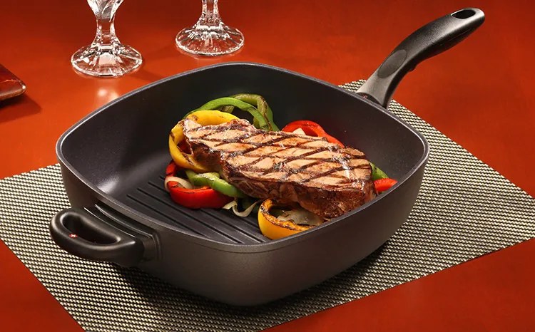 SWISS DIAMOND® gyémánt felületű mély grill serpenyő 28x28 cm indukciós