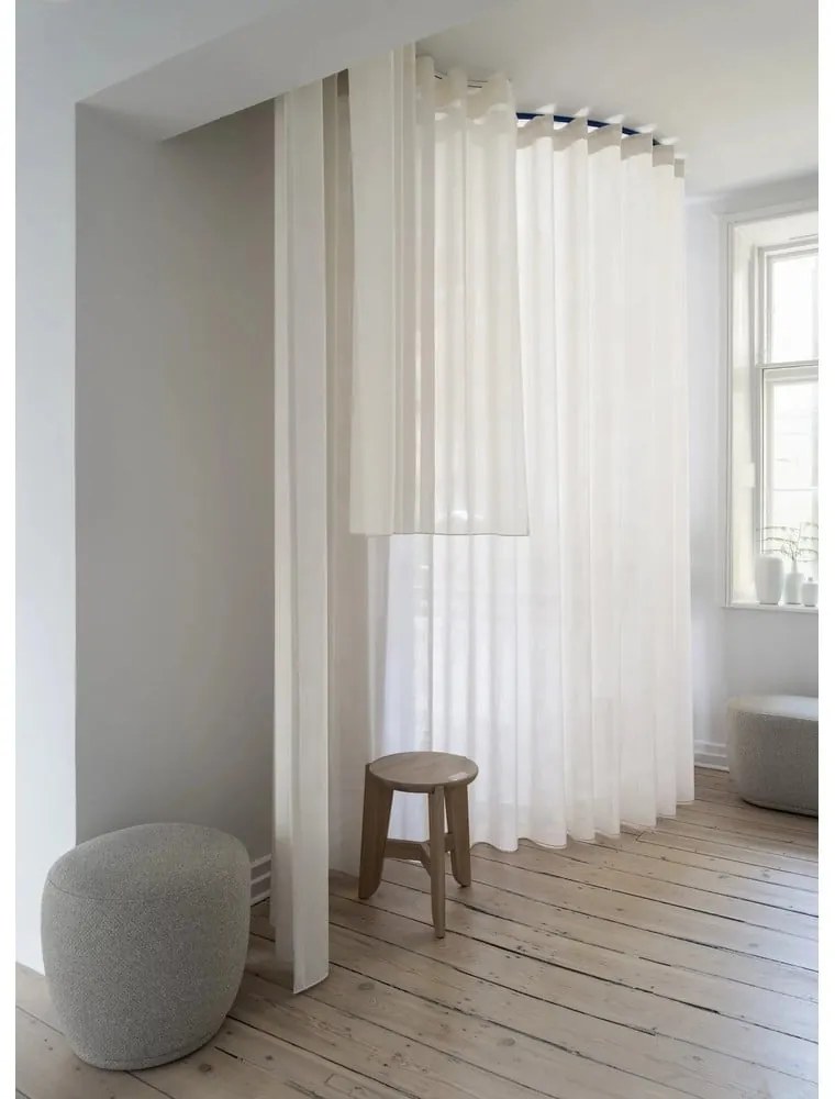 Szürke buklé puff KUON – Blomus