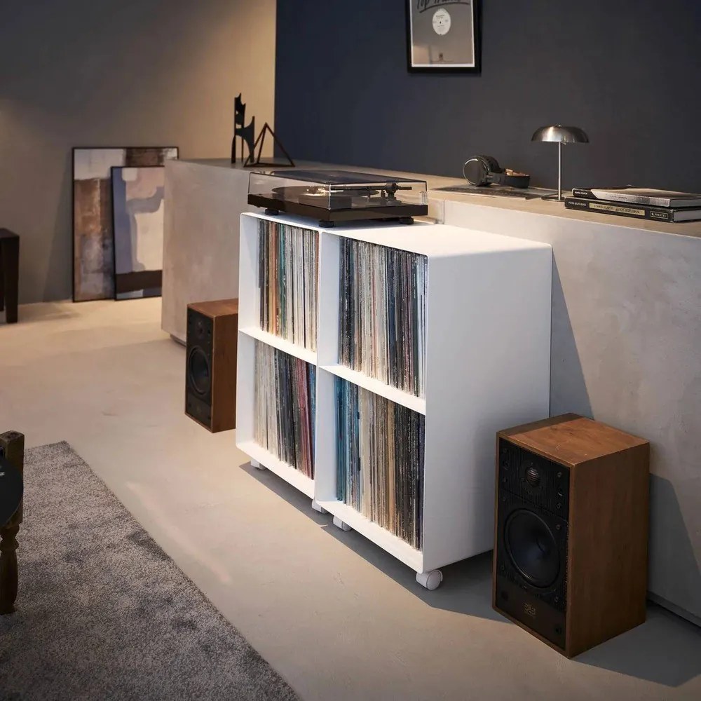 Fehér fém gurulós polcos állvány 40x73x38 cm Tower – YAMAZAKI