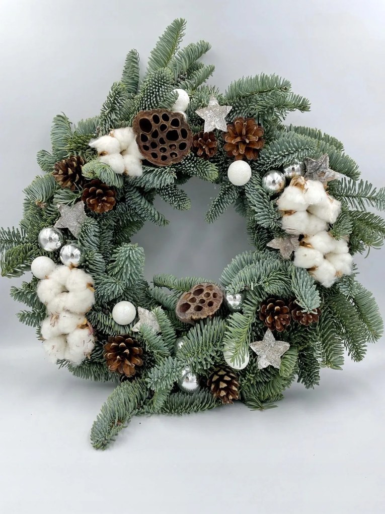 Karácsonyi koszorú nemes jegenyefenyőből, 30 cm-es koszorú, Karácsony