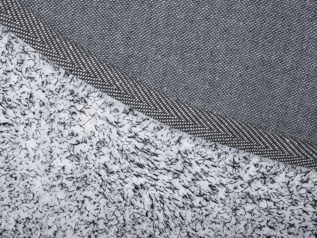 Szürke hosszú szálú szőnyeg ⌀ 140 cm DEMRE Beliani