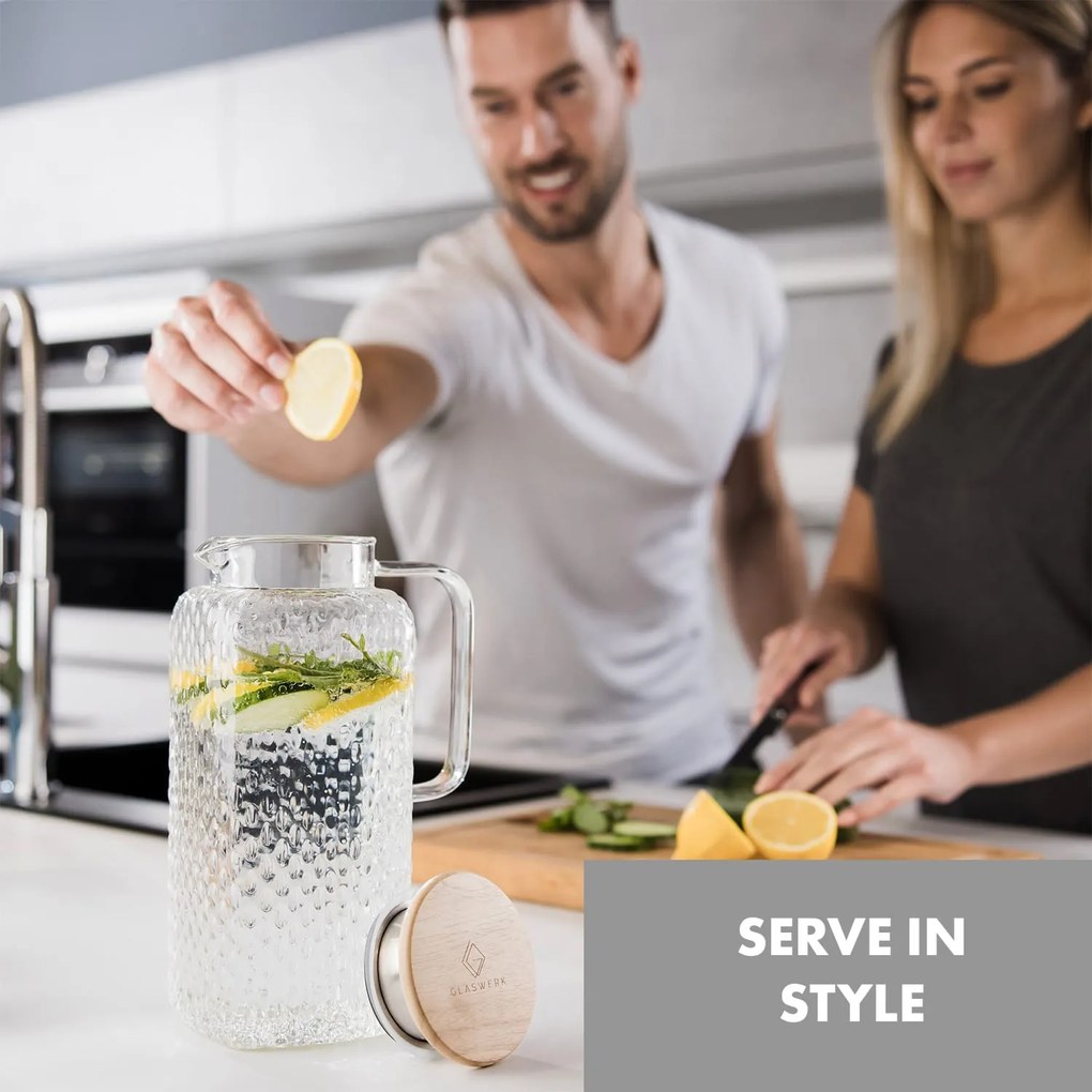 Klarstein Livenza, vizeskancsó, 1,9 L, boroszilikát üveg, rozsdamentes acél szűrő, tölgyfa fedél