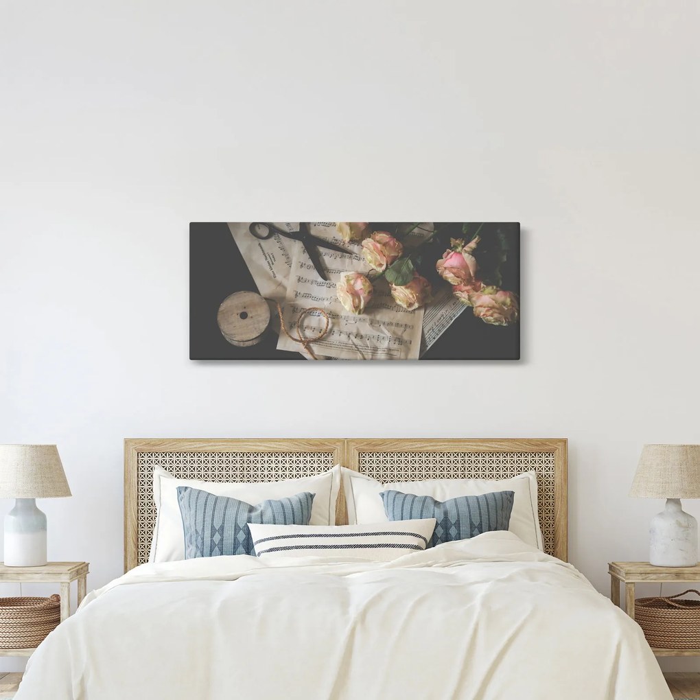 A zenei jegyzetek és a rózsák képe (120x50 cm)