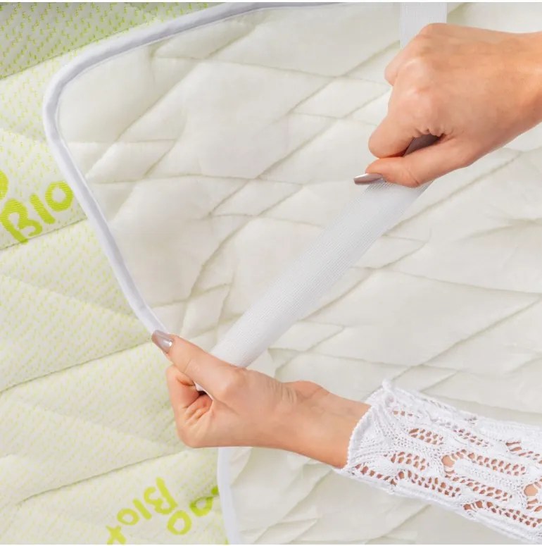 EMI Bamboo matracvédő a sarkokon gumiszalaggal