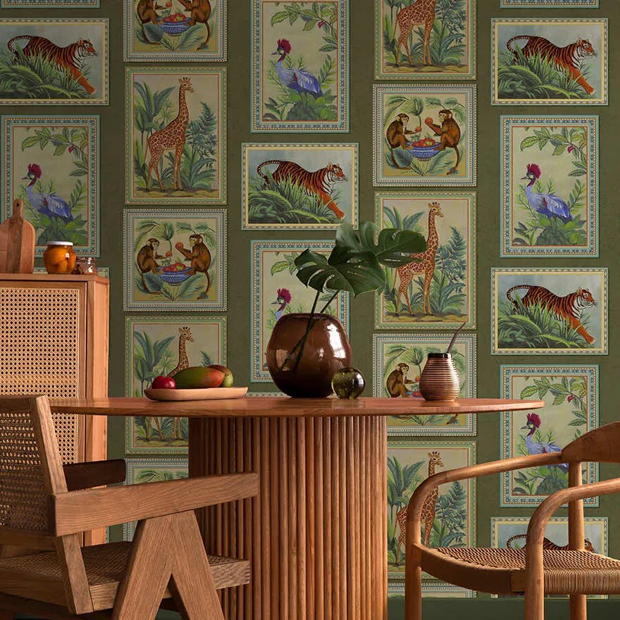 Holden Decor Wanderlust Menagerie zöld állatos vlies tapéta – 92011