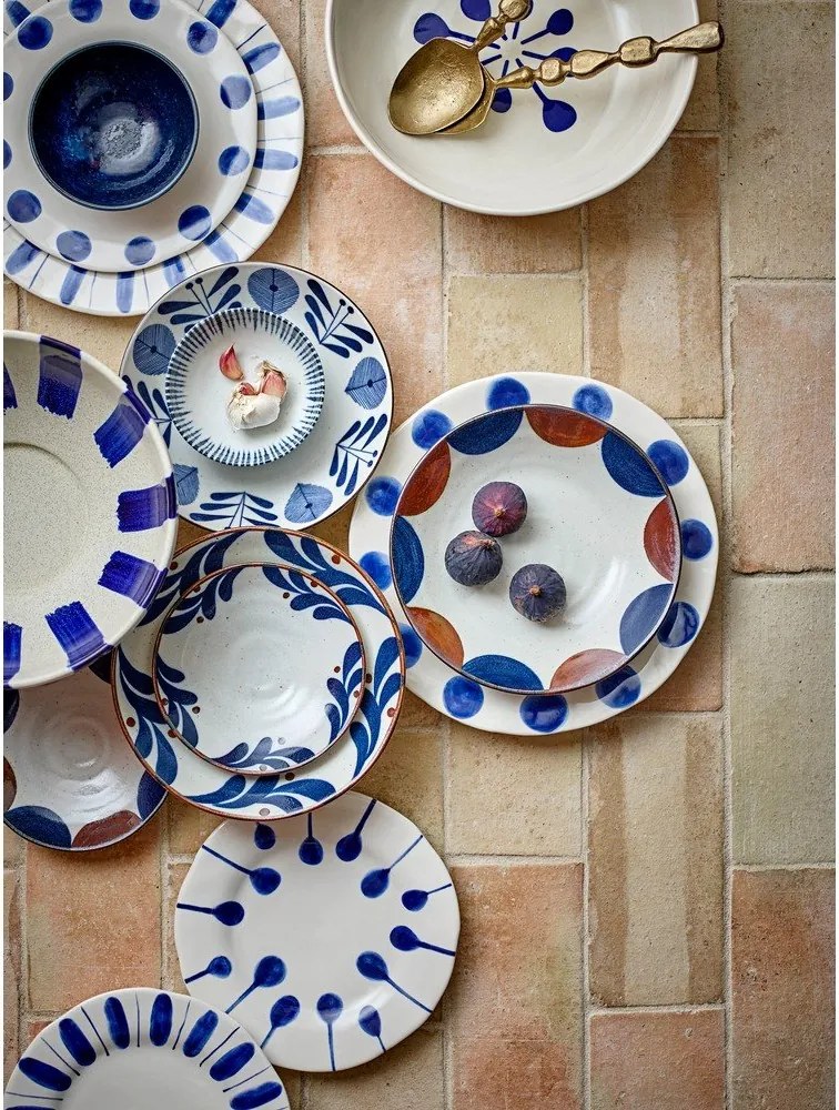 Fehér-kék kőedény tányér készlet 3 db-os ø 28 cm Linora – Bloomingville