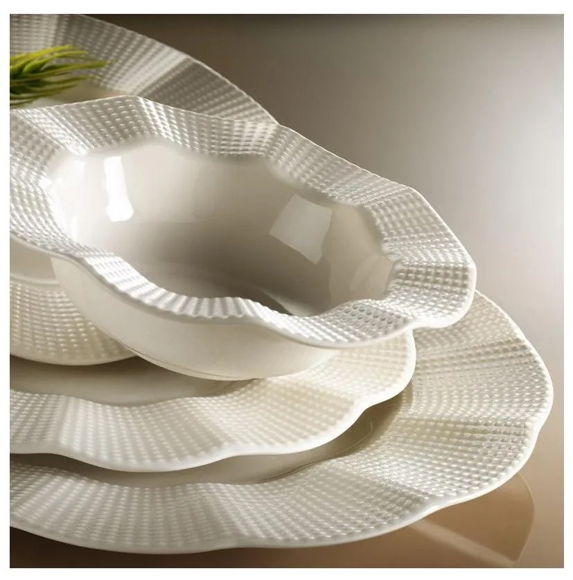 18 darabos fehér porcelán étkészlet