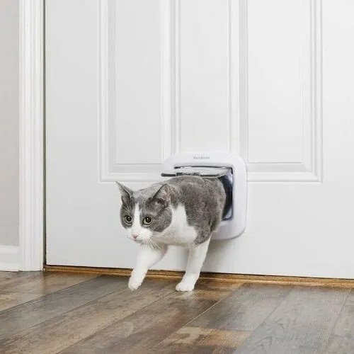 PetSafe® Kézi ajtó macskáknak és kutyáknak DeLuxefehér