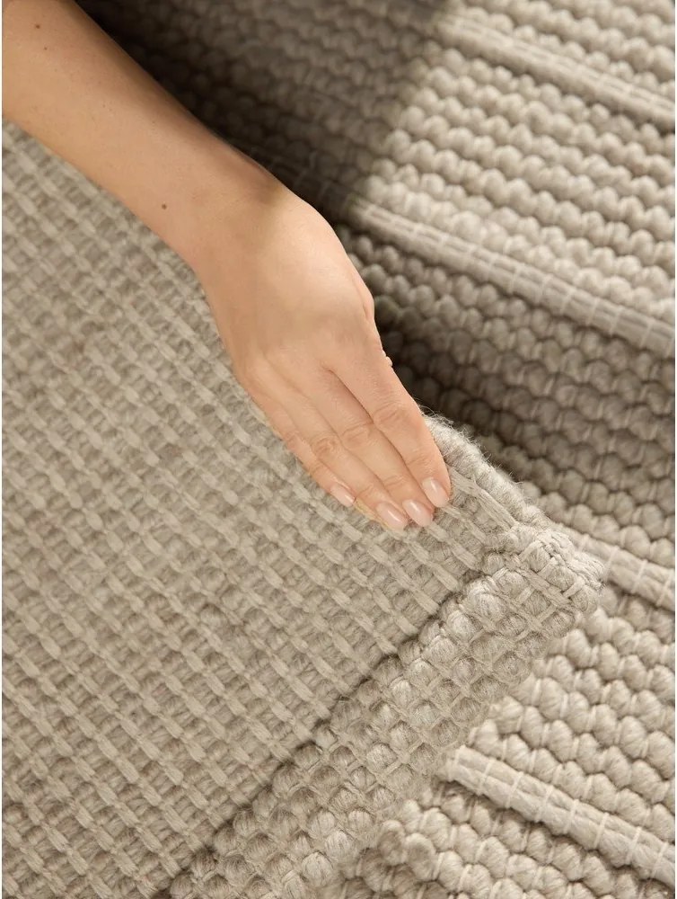 Bézs kézi szövésű gyapjú szőnyeg 160x230 cm Camden Parker – Ted Baker
