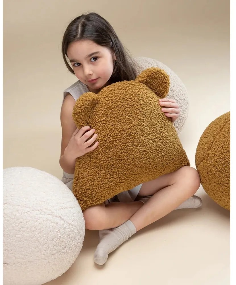 Barna buklé párna gyerek kanapéhoz Bear – Wigiwama