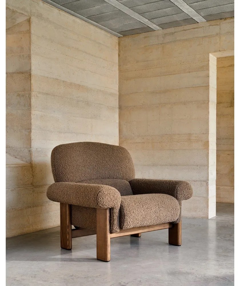 Barna buklé fotel Nema – Kave Home