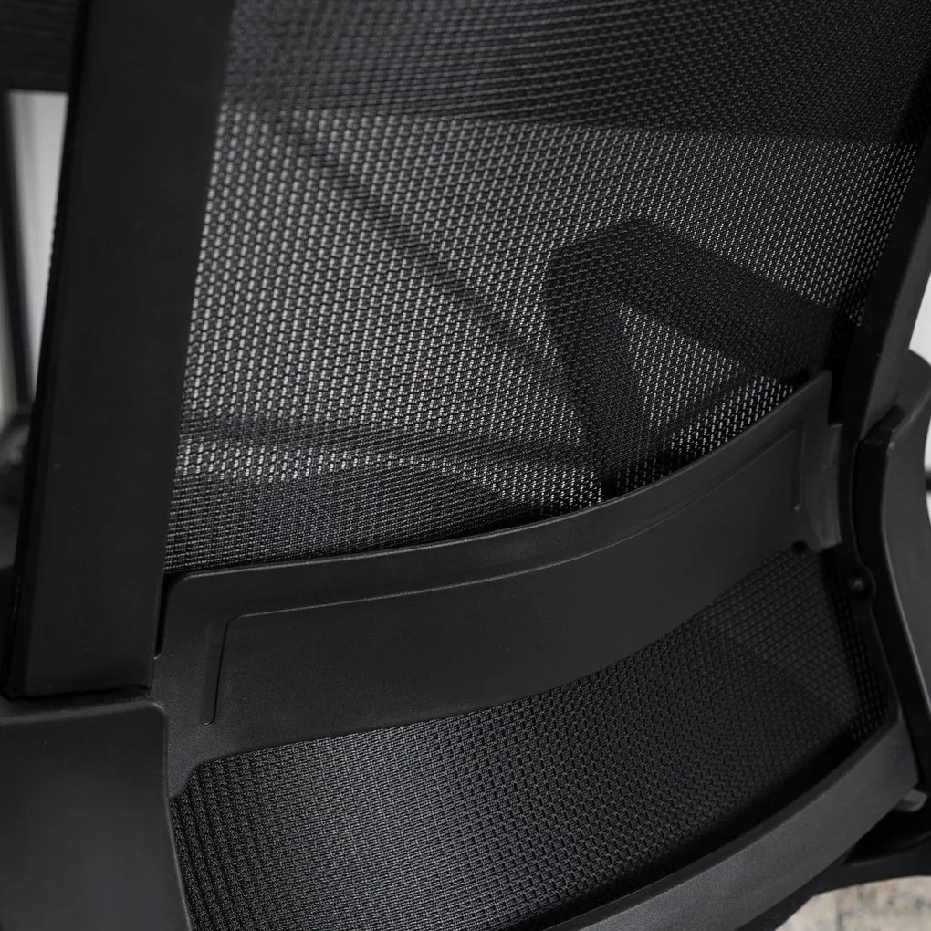 Étkezőszék Fekete Színben. TAMMY