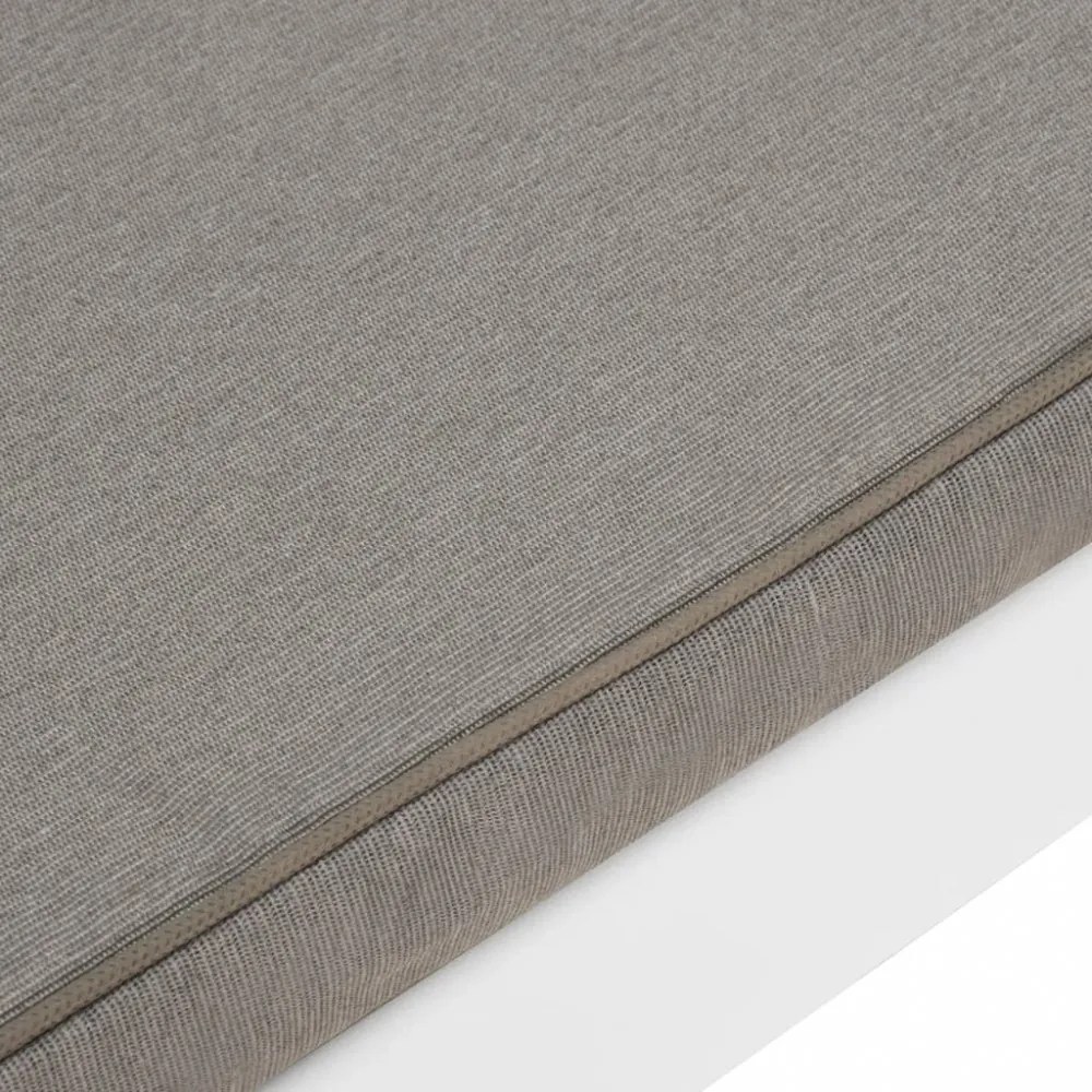 4 részes fehér műanyag kerti ülőgarnitúra párnákkal