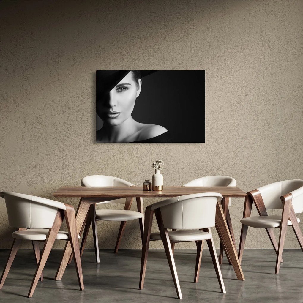 Kép - fekete-fehér portré egy kalapos nőről (90x60 cm)