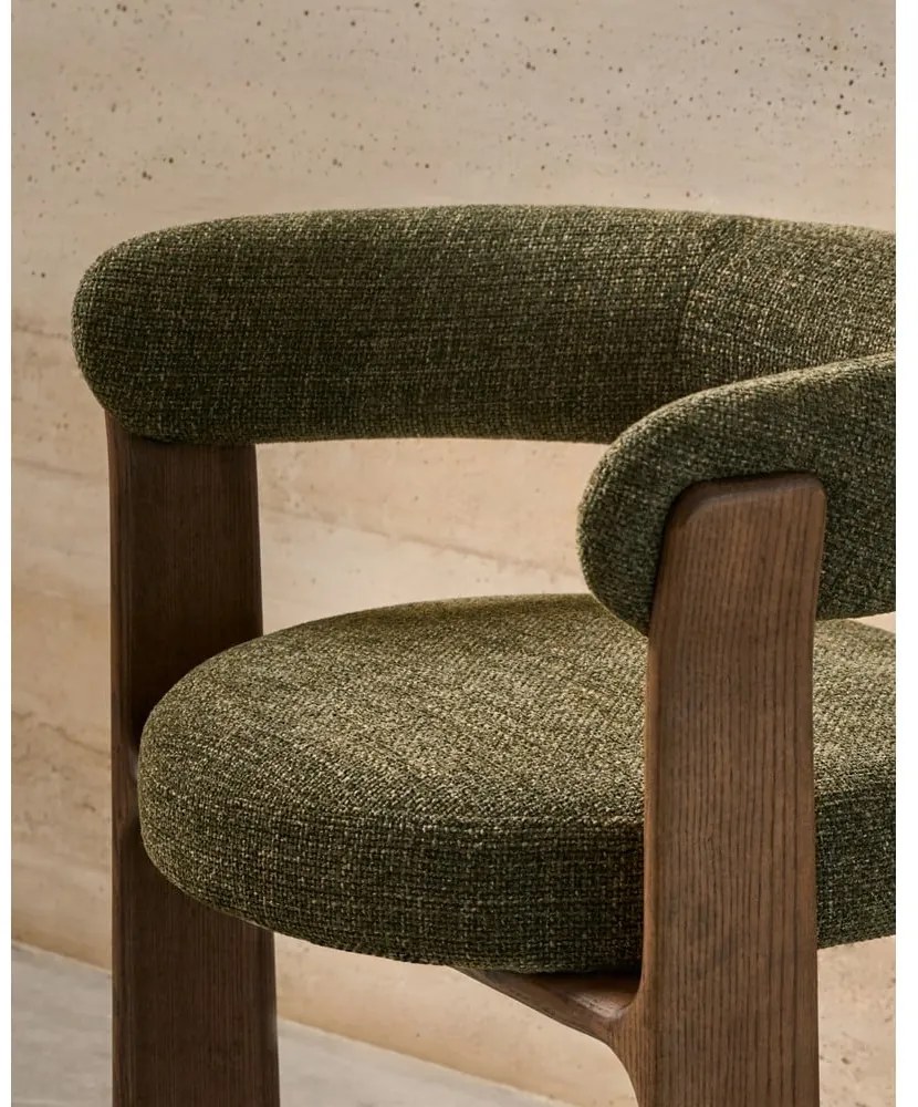 Khaki-barna kőrisfa karfás étkezőfotel Granite – Kave Home