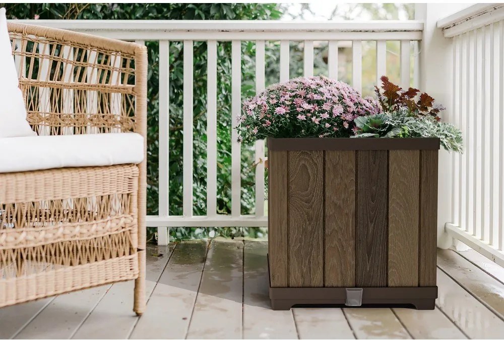 Műanyag önöntözős virágcserép Deco Square – Keter