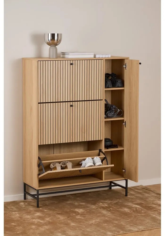 Natúr színű billenő ajtós cipőtartó tölgyfa dekorral 99x140x35 cm Albany – Actona