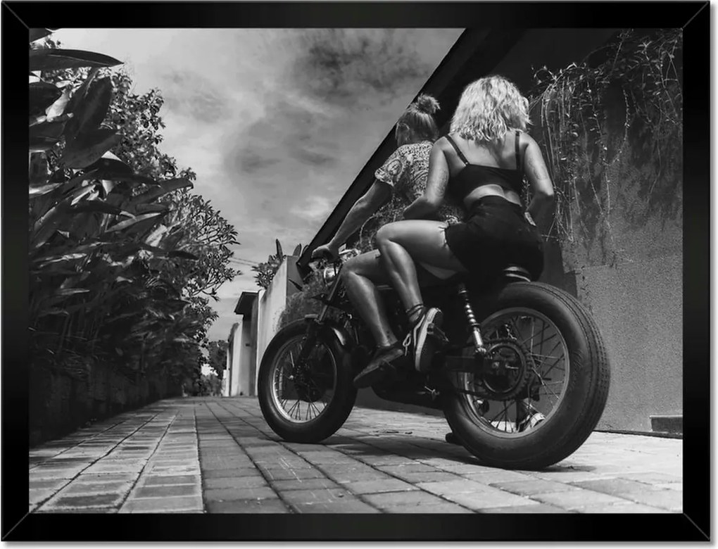 Poszterek keretben 40x30 Szerelmes pár a motoron
