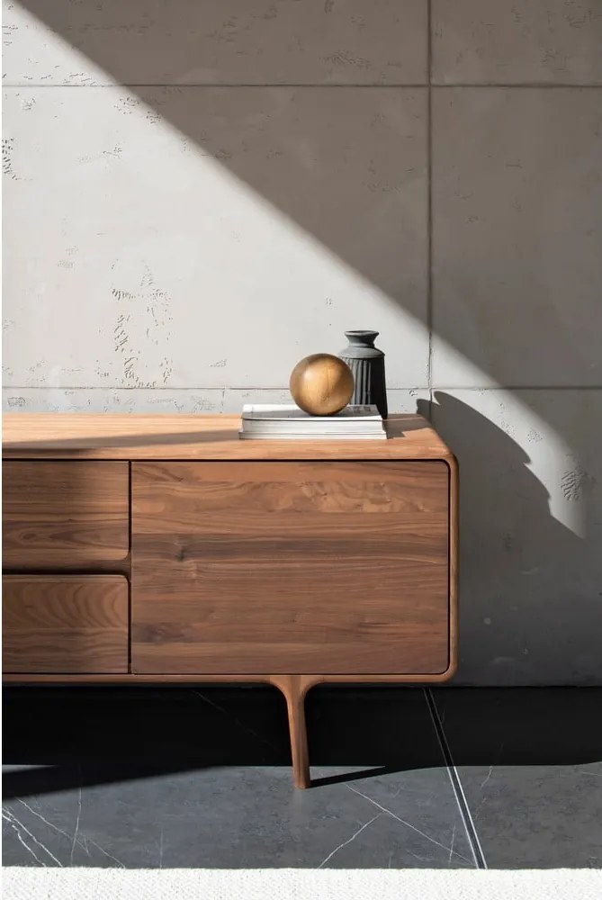 Barna diófa TV-állvány 180x65x45 cm Fawn – Gazzda