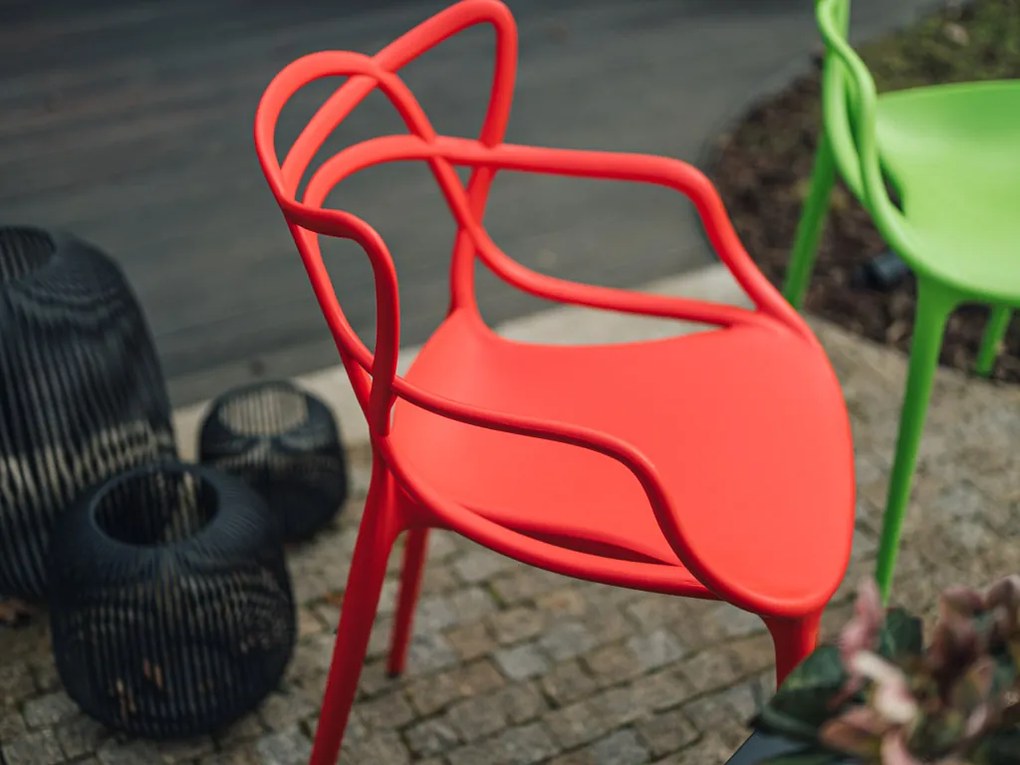 4 db műanyag KATO szék szett, korall színben