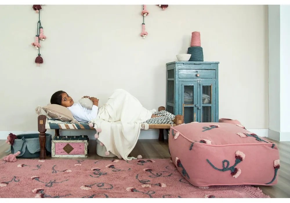 Rózsaszín gyerek puff English Garden – Lorena Canals