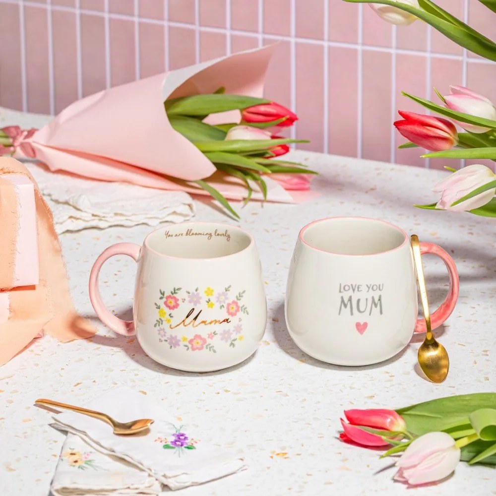 Világos rózsaszín porcelán bögre 450 ml Mama You Are Blooming – Sass & Belle