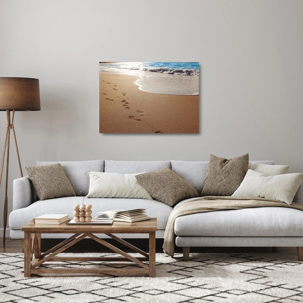 Kép - nyomok a homokban és a tenger (üvegen) (70x50 cm)