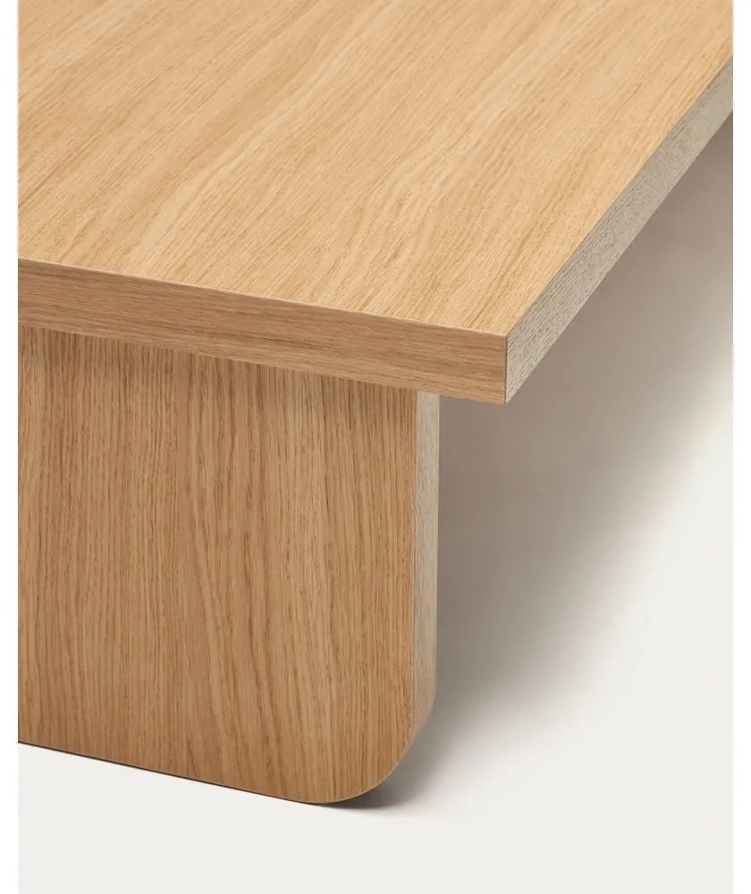 Natúr színű dohányzóasztal tölgyfa dekorral 75x140 cm Oaq – Kave Home