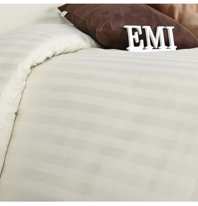 EMI krémszínű damaszt ágyneműhuzat, A standard egyszemélyes ágy szett tartalma: 1x 140x200 + 1x 70x90