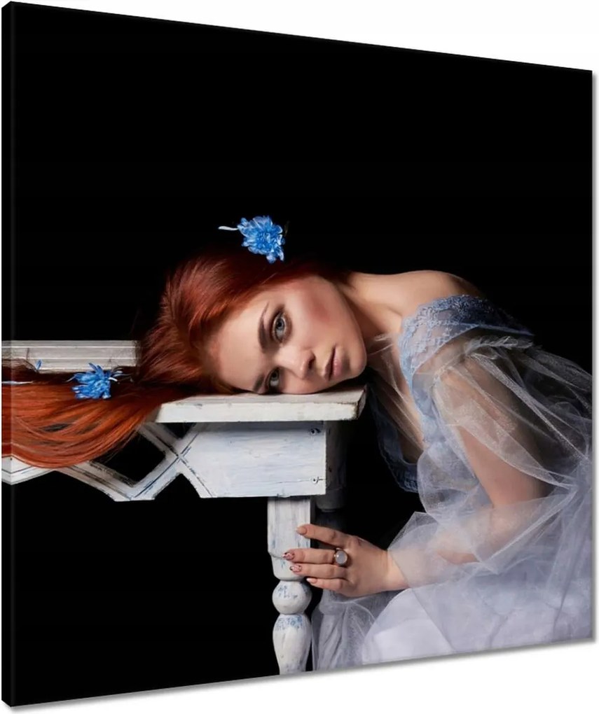 Vászonkép 60x60 Szűz hosszú hajjal