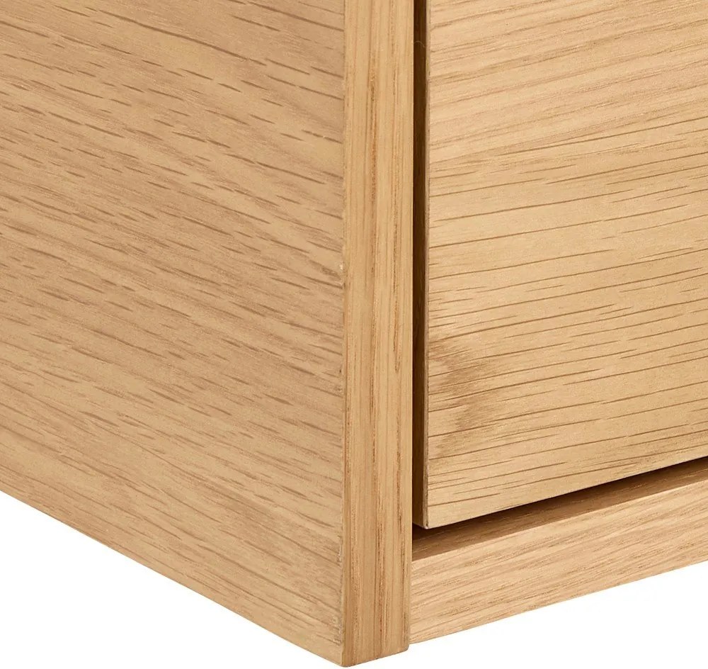 Világos natúr színű éjjeliszekrény tölgyfa dekorral Monfort – Actona