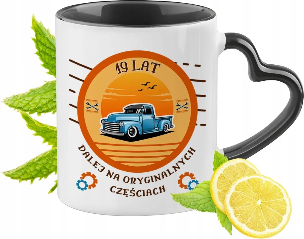 Születésnapra 19 19-as Fekete Bögre Szív Alakú Füllel Ajándék