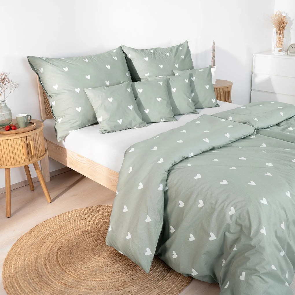 Goldea pamut ágyneműhuzat - szívecskék, zsálya színű alapon 140 x 220 és 70 x 90 cm