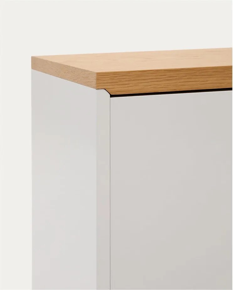 Fehér komód tölgyfa dekorral 180x75x36 cm Abilen – Kave Home