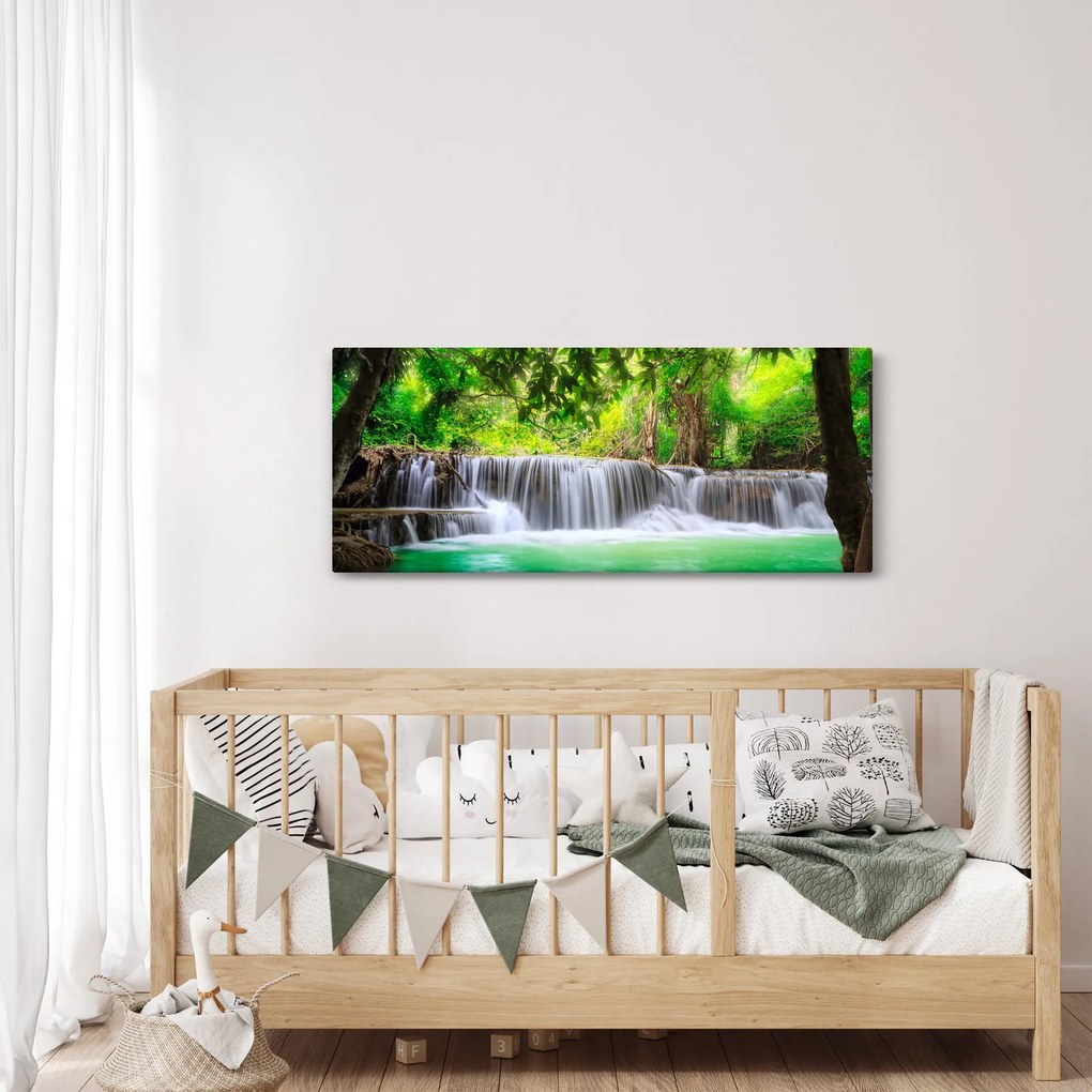 Kép egy vízesésről Kanchanaburiban, Thaiföldön (120x50 cm)