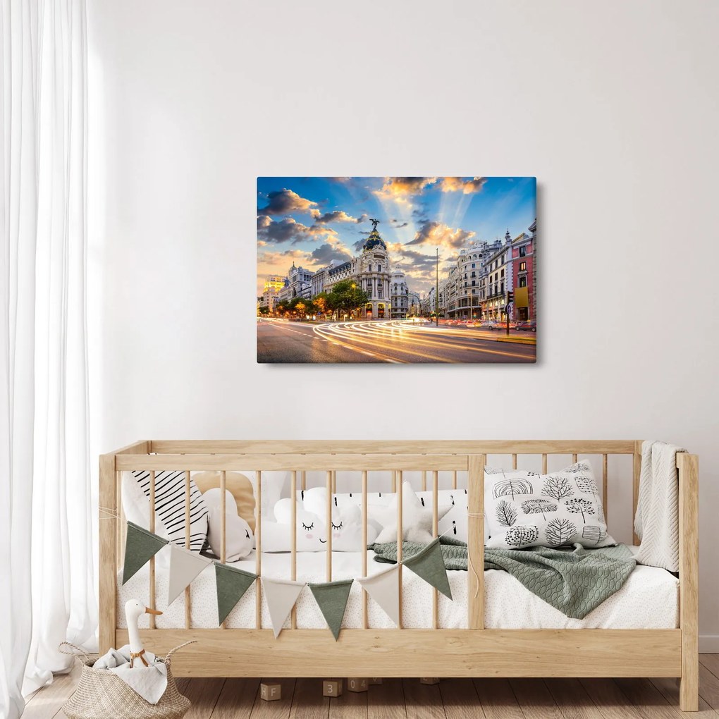 Kép - Calle Gran Vía, Madrid, Spanyolország (90x60 cm)
