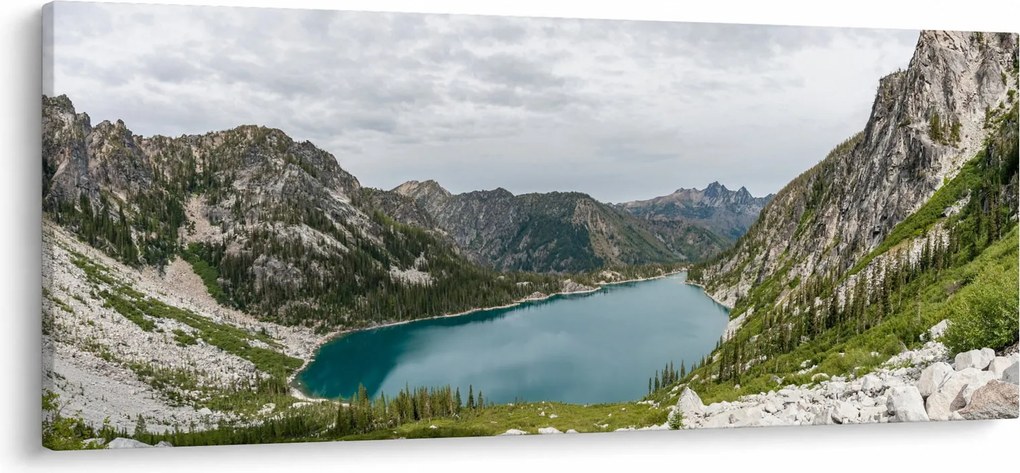 A hegyekben lévő tó képe (120x50 cm)