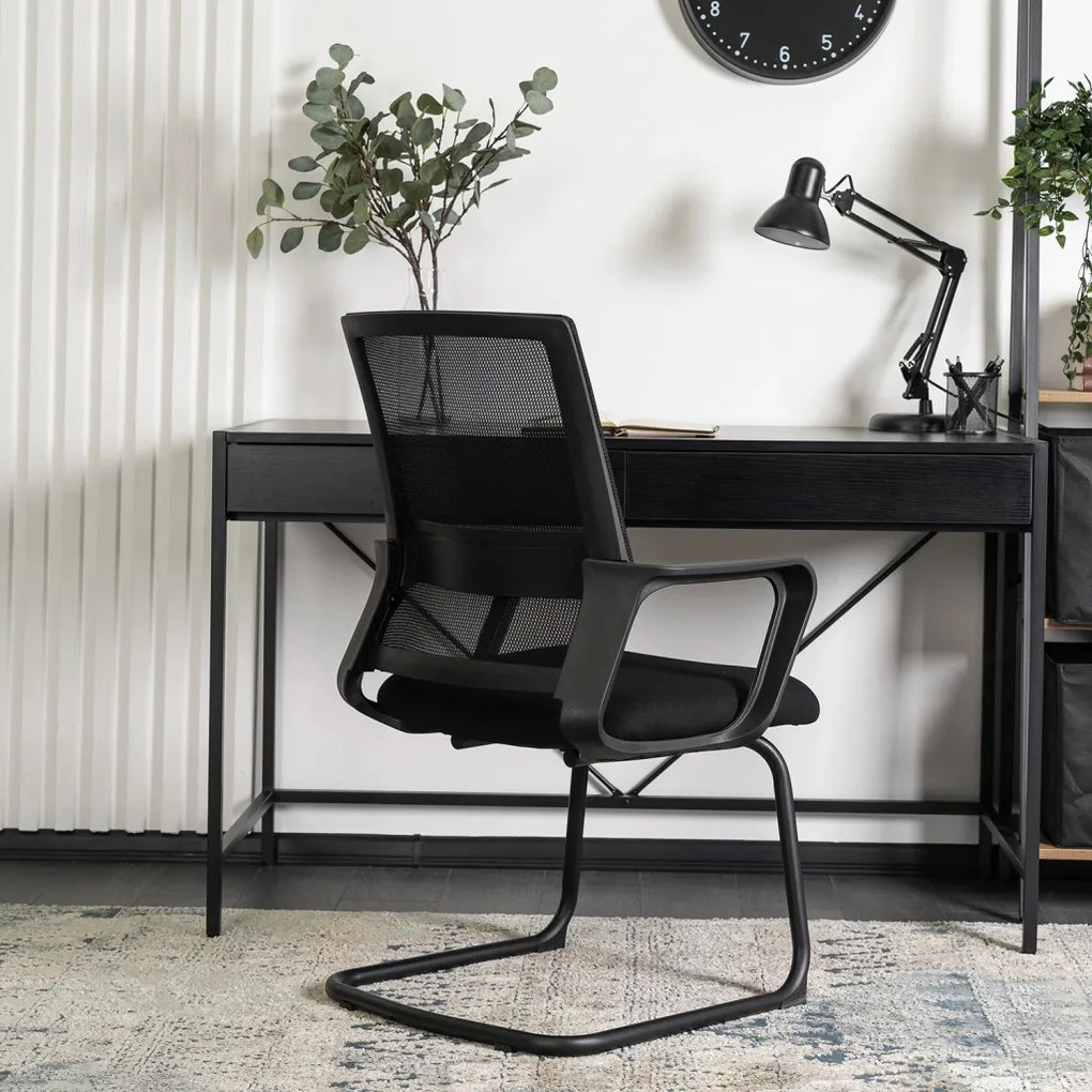 Étkezőszék Fekete Színben. TAMMY