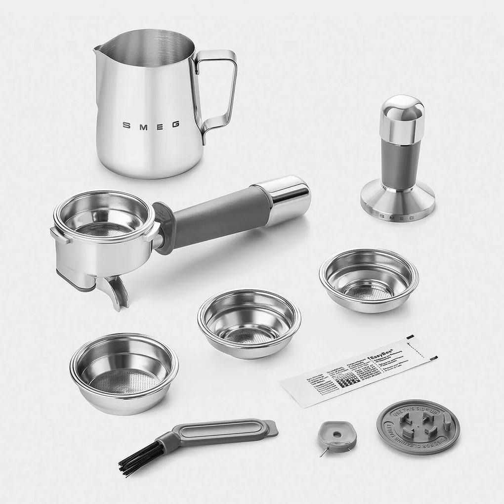 SMEG 50-es retro stílusú EGF03 karos kávéfőző kávédarálóval 2 csésze krém - Smeg