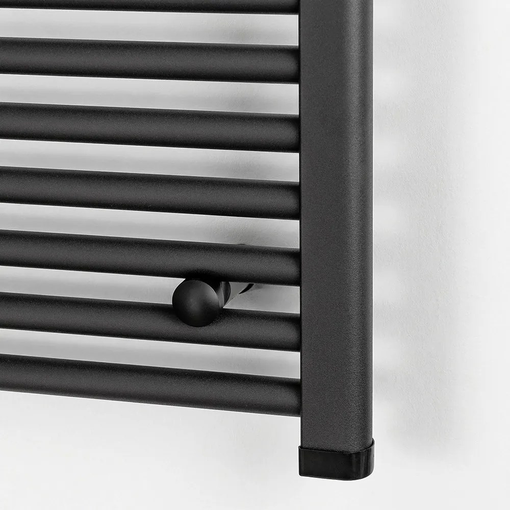 Egyenes törölközőszárító radiátor 1600x600 mm fekete